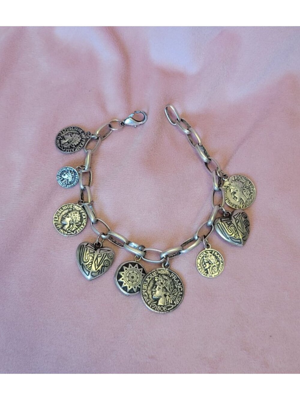 Silver Toned French republic Coin heart Charm dangle bracelet BR1